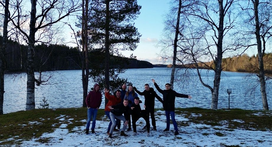 Groepsfoto in de sneeuw